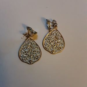 Leaf earrings